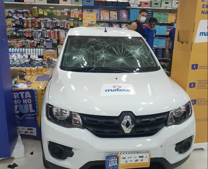 SLZ: homem quebra carro em supermercado para ser preso. Entenda: