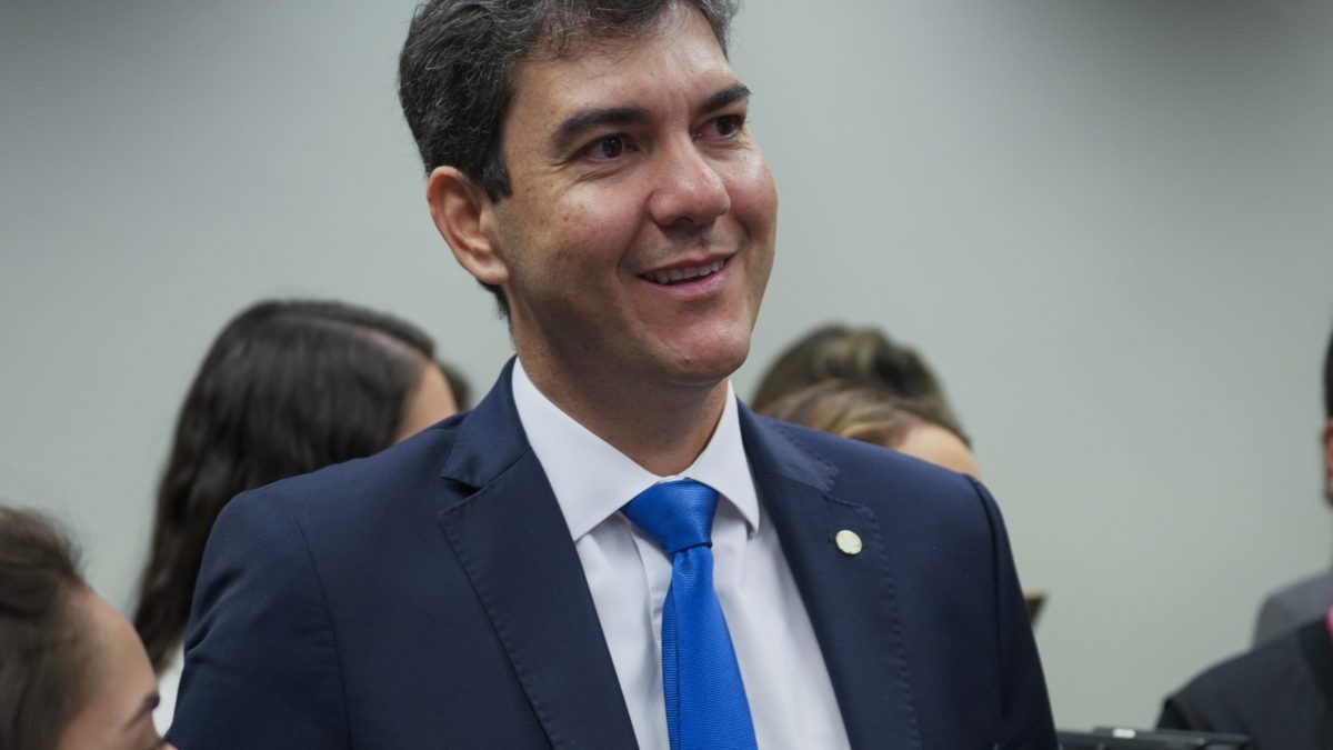 Trabalhadores protestam novamente contra Eduardo Braide por falta de pagamento