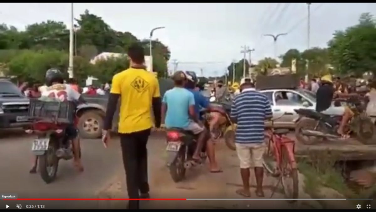 Comerciantes fecham ponte na BR-226 em Grajaú contra lockdown municipal