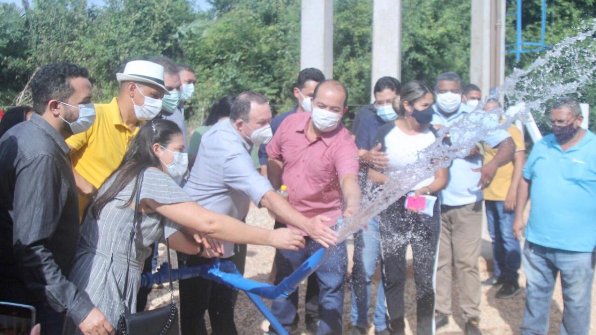 Governo do Maranhão inaugura sistema de abastecimento de água e assina PAA em Davinópolis