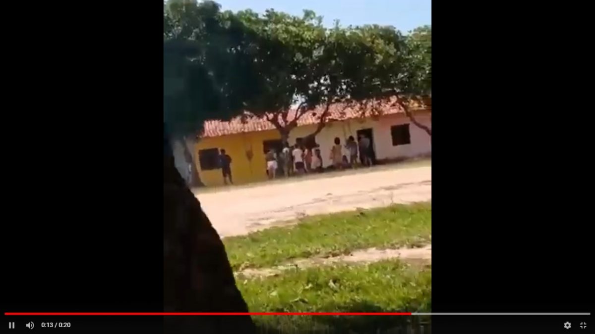 Moradores registram casa pegando fogo na região metropolitana de São Luís