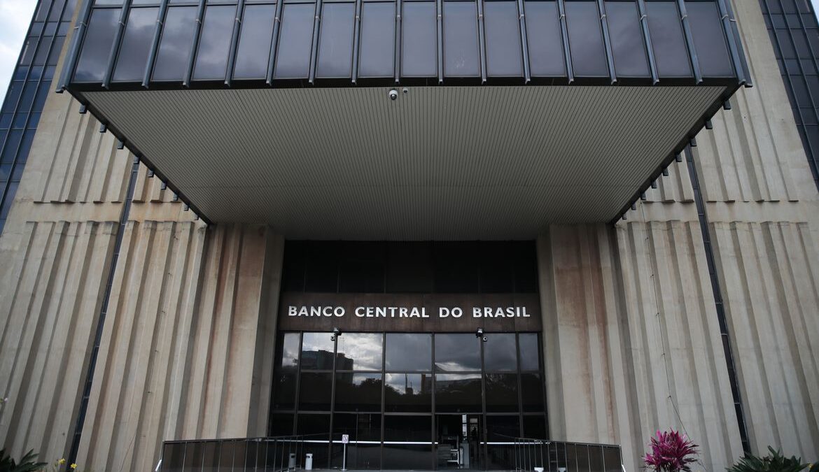 Mercado financeiro eleva projeção da inflação para 8,51%