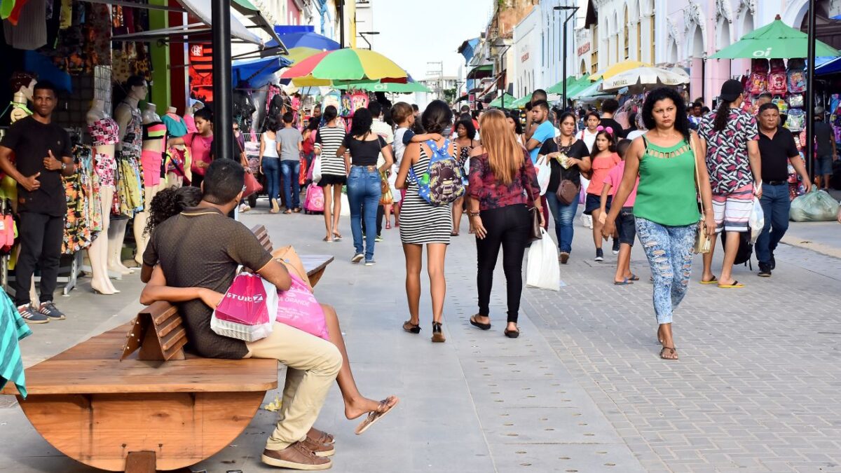 Feriado: funcionamento do comércio e do Serviço Público na Páscoa