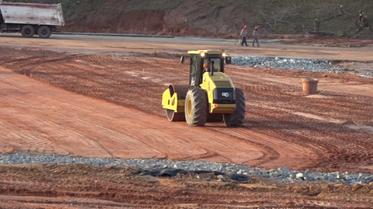 Pista de atletismo ‘desaparece’ para dar lugar a arraial do Governo do MA